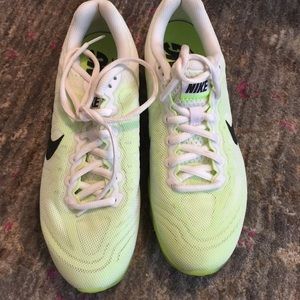 Nike Max Air tennis shoes