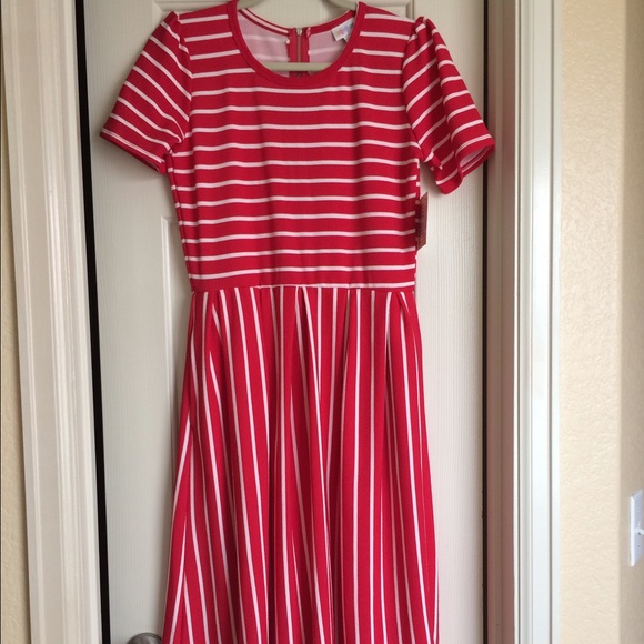 BNWT Lularoe Large Stripe Amelia