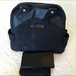 ❗️SOLD❗️Petunia Pickle diaper bag