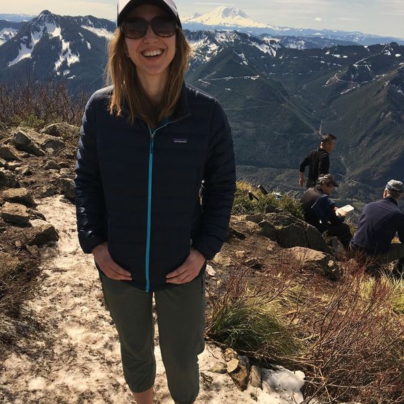 Meet your Posher, Alicia