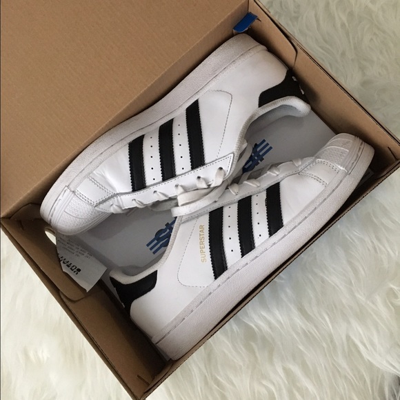 Adidas Superstar