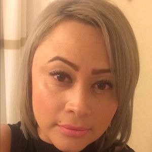 Meet your Posher, Claudia