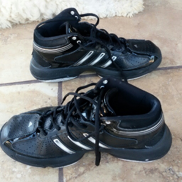 Adidas - Picture 2 of 4