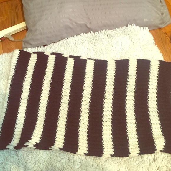 Jcrew black and white infinity scarf