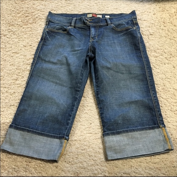 Women's Old Navy capris size 10