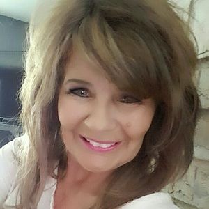 Meet your Posher, Shelly