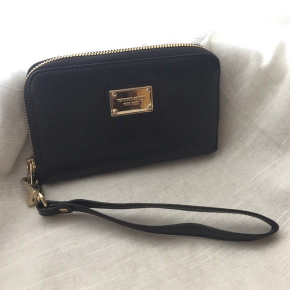 Black/gold Michael Kors wristlet