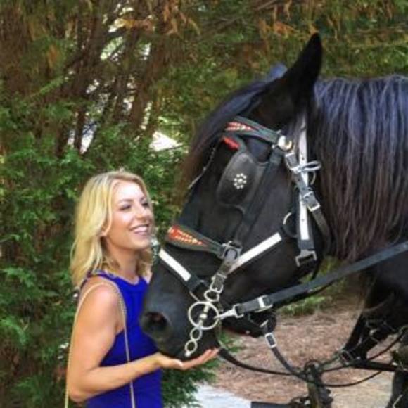 Meet your Posher, Samantha - Picture 1 of 1