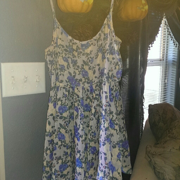 Dainty Sheer floral tunic