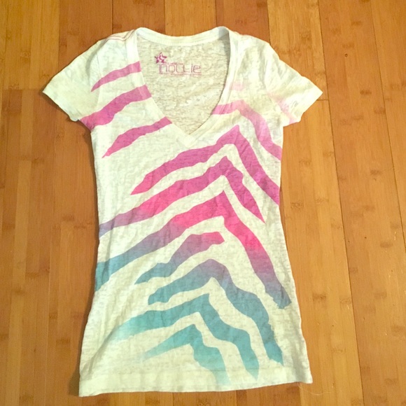 Nollie the basic tee V-Neck - Picture 1 of 2