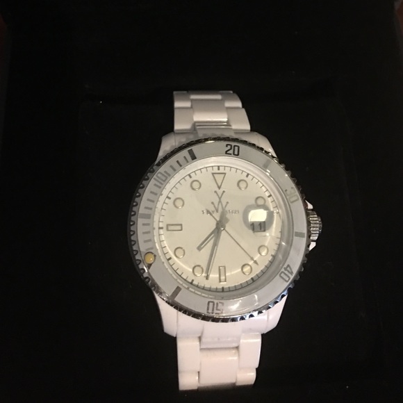 NWT white Toy Watch- large face