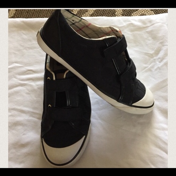 Bundle Authentic Coach Shoes!