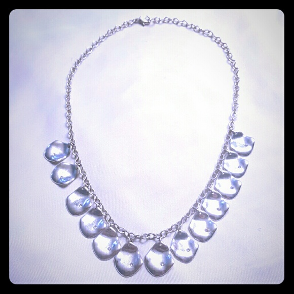 Silver shell necklace with rhinestones