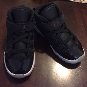 Toddler size 9 Jordans
