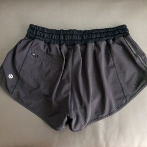 Lululemon Hotty Hot Short