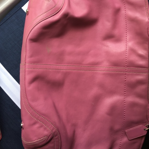 Large pink leather COACH bag great condition - Picture 3 of 3