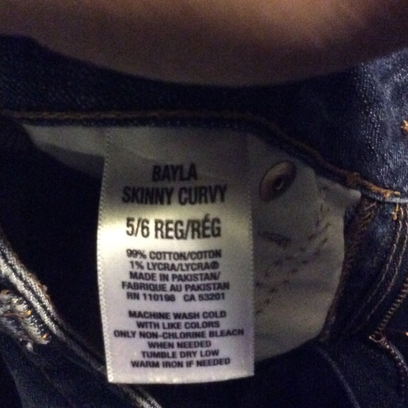 Blue Jeans - Picture 3 of 3