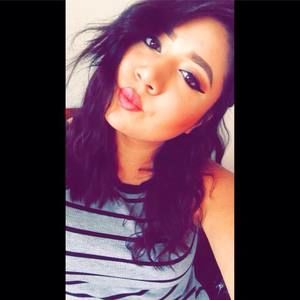 Meet your Posher, Andrea