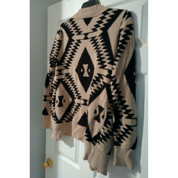 Warm, Thick Knit Cardigan - Picture 2 of 3