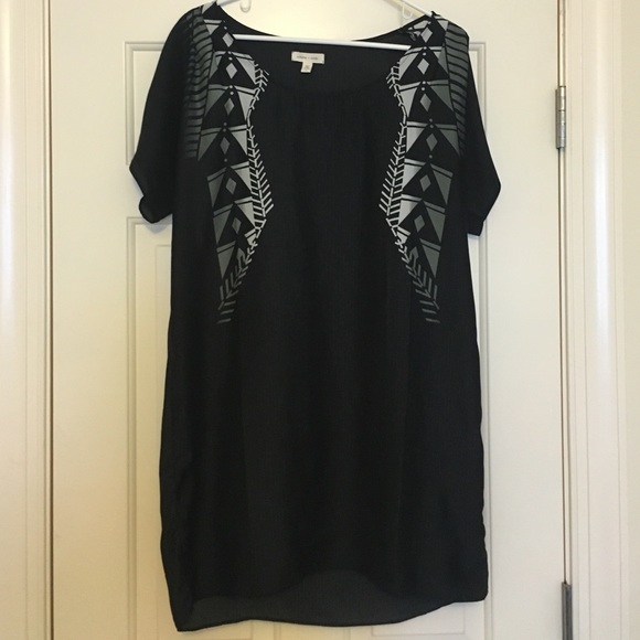 UO Silence +Noise Black Aztec shift dress!