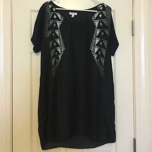 UO Silence +Noise Black Aztec shift dress!