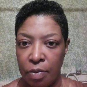 Meet your Posher, Valeria