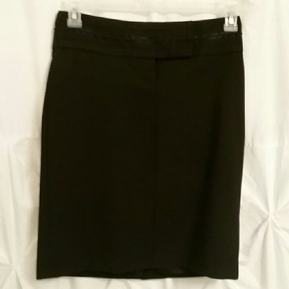NWOT, EXPRESS STUDIO, CLASSY / SEXY SKIRT! ๐ ๐ - Picture 2 of 4