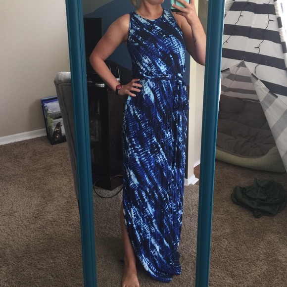 Blue Tye-Dye Maxi Dress with Pockets!