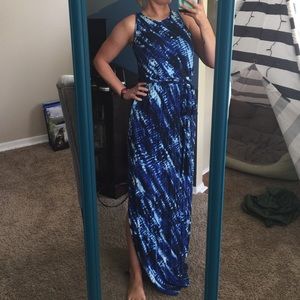 Blue Tye-Dye Maxi Dress with Pockets!