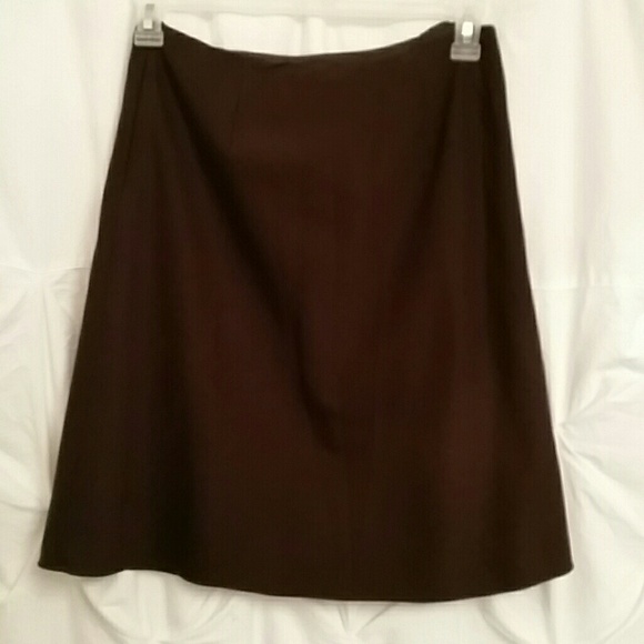 FABULOUS JONES OF NEW YORK CHOCOLATE SKIRT! ๐ ๐ - Picture 2 of 3