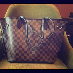 Louis Vuitton Neverfull MM Damier