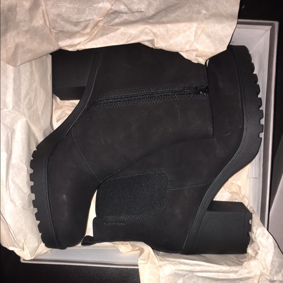 Vagabond Grace Platform Boot - Urban Outfitters - Picture 2 of 2