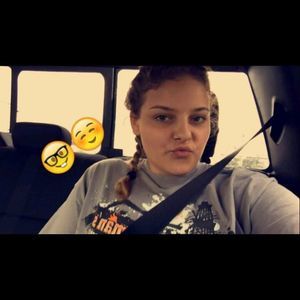 Meet your Posher, Anna