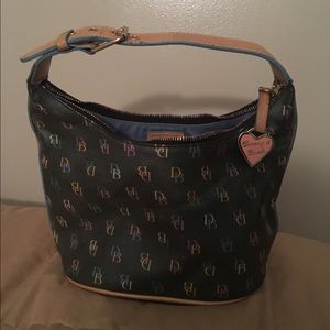 Dooney & Bourke pocketbook