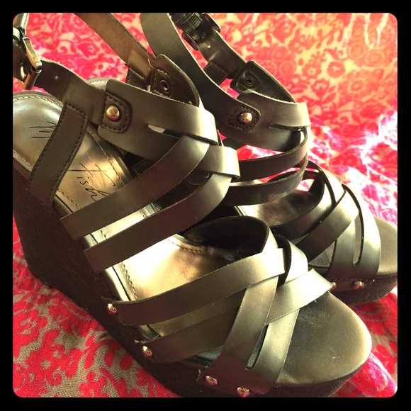 New without box Strappy wedge shoes size 5.5