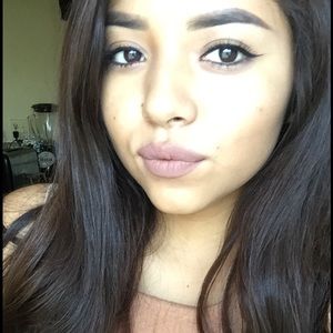 Meet your Posher, Dulce