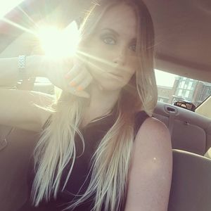 Meet your Posher, Whitney