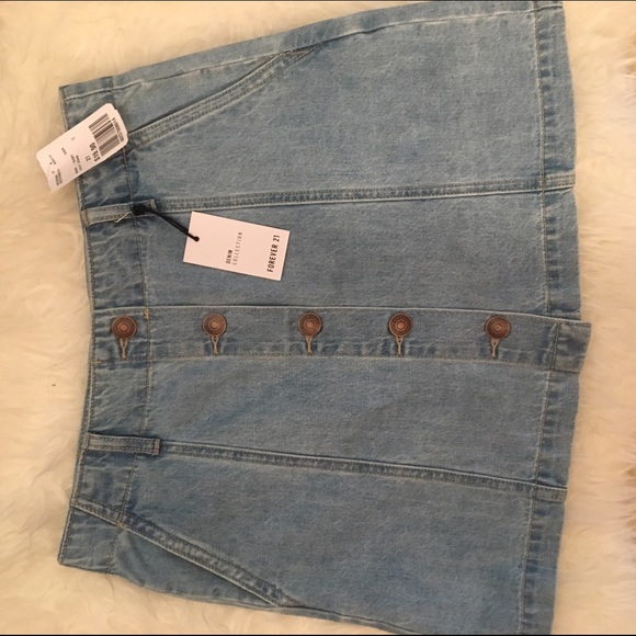 Denim skirt
