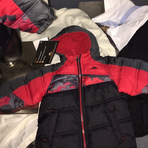 Nwt toddler boys Sz 18m coat