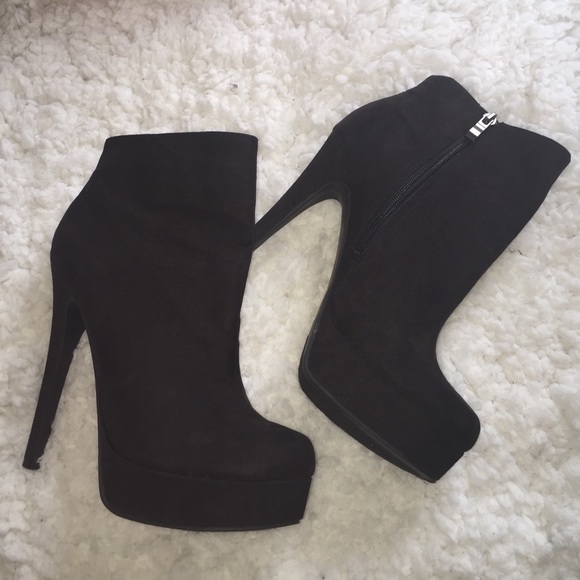 Chinese Laundry Bombshell Booties