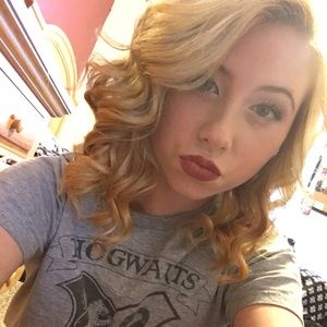 Meet your Posher, Madeline