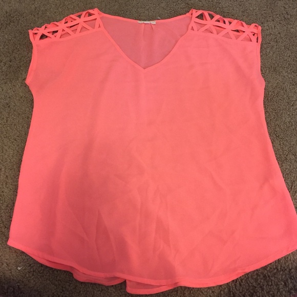 Short Sleeve blouse with accent sleeves