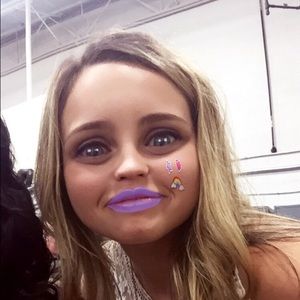 Meet your Posher, Jillian