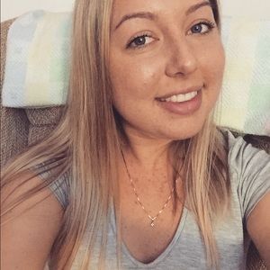 Meet your Posher, Erika