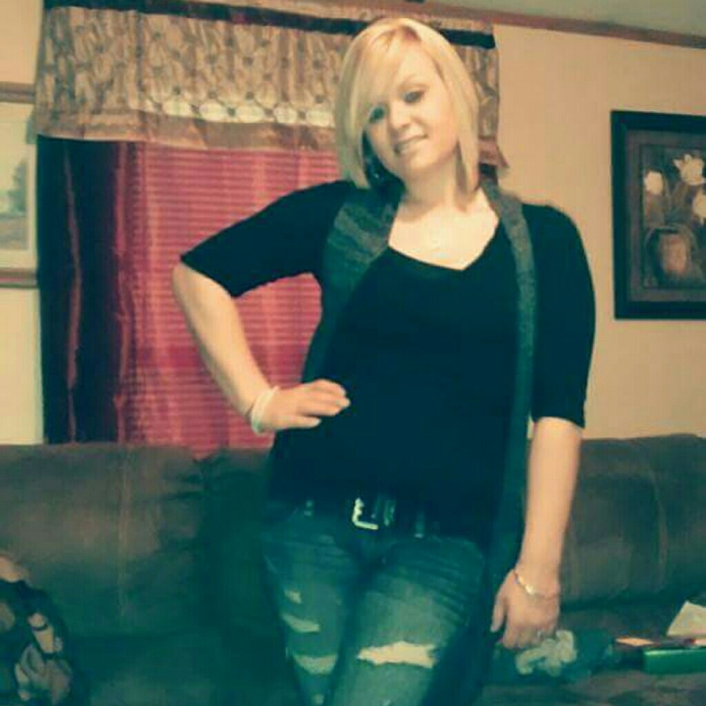 Meet your Posher, Kayla