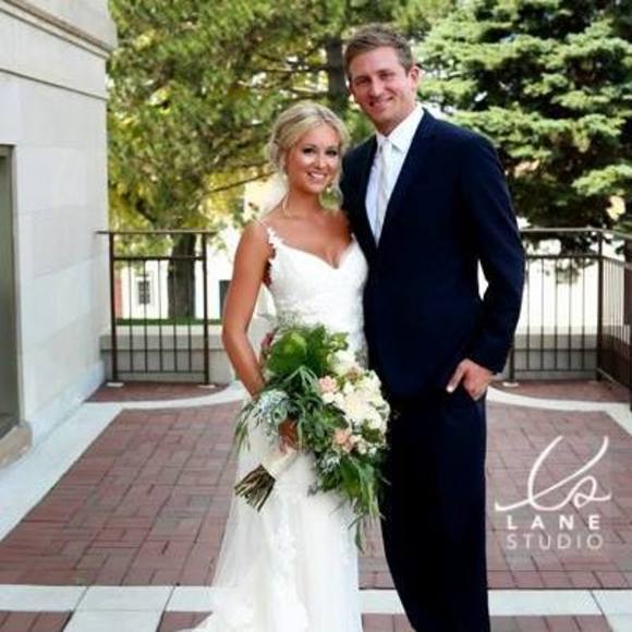 Meet your Posher, Linsey - Picture 1 of 1