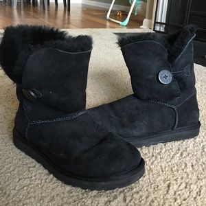 Bailey button uggs