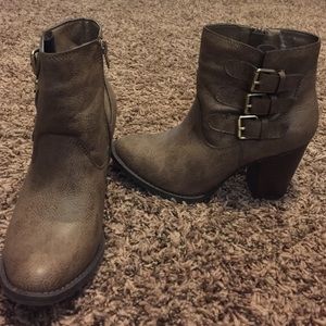 ‼️SALE SALE SALE‼️ heeled booties