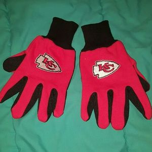 Kansas City Chiefs gloves