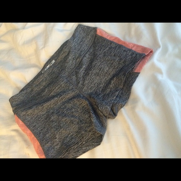 ✨CUTE YOGA SHORTS✨